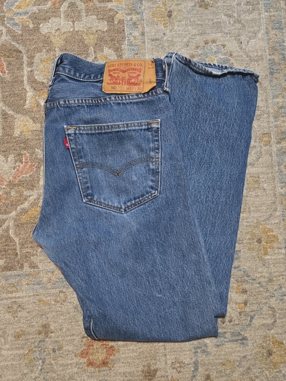 Levi's Straight Leg Men's Jeans in Medium Blue Denim